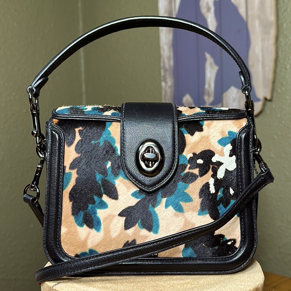 *LIKE NEW* COACH Page Scattered Leaf/Walnut Printed Calf hair Crossbody